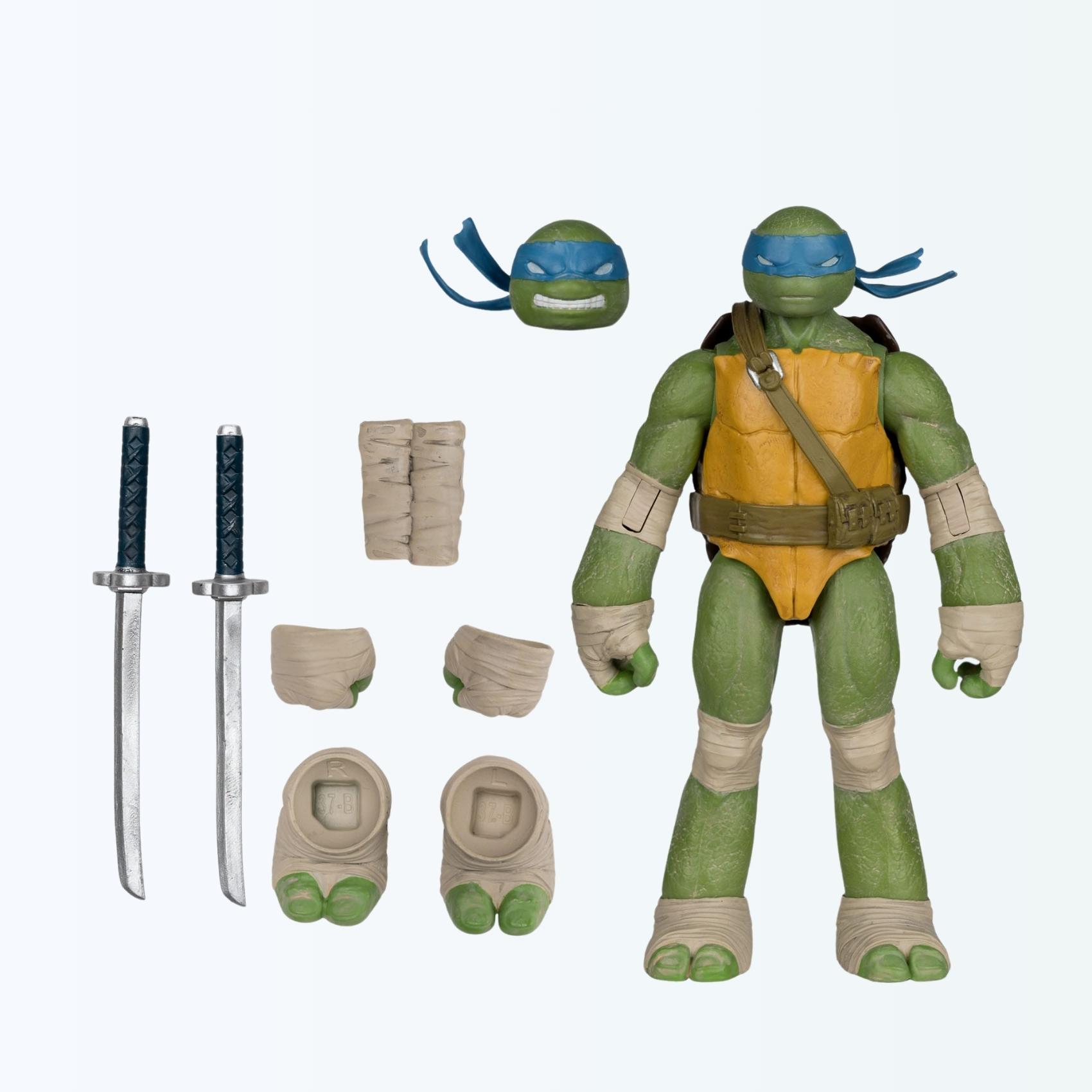 McFarlane TMNT Page Punchers Wave 1 – Leonardo Action Figure