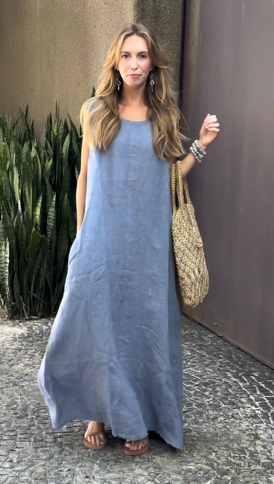 Cotton and linen casual sleeveless dress with pockets