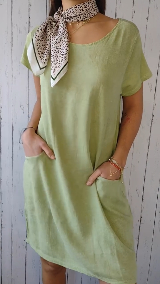 Round Neck Solid Color Cotton and Linen Short Sleeve Pocket Dress