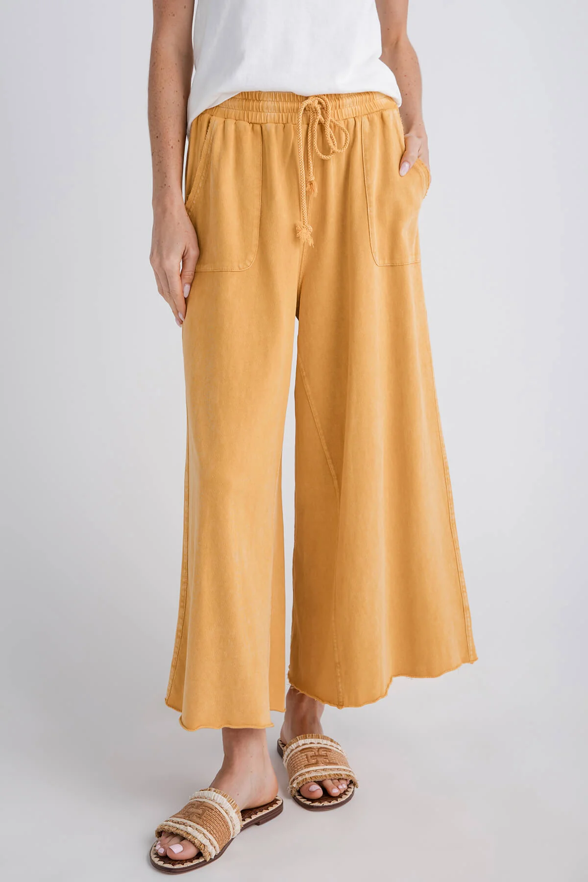 Wide-leg elastic waist loose trousers