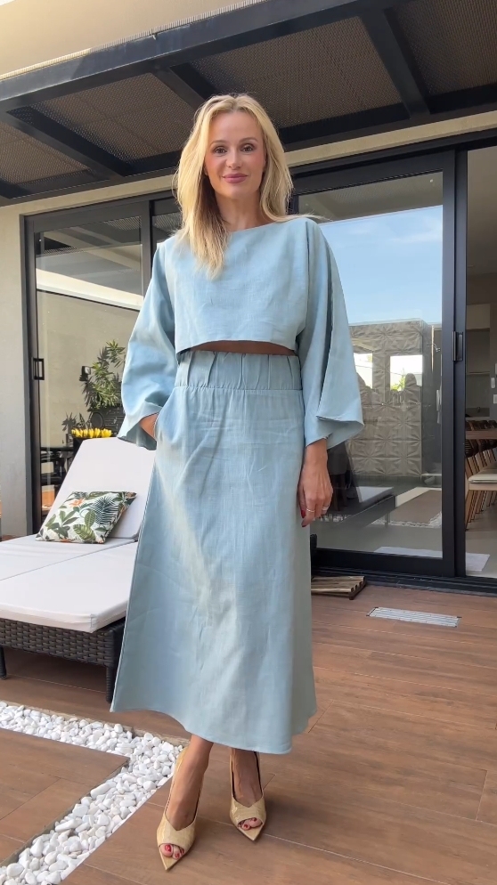 Women's solid color cotton and linen short long-sleeved top and skirt set
