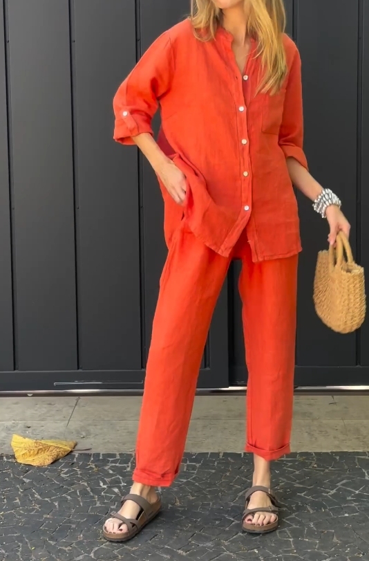 Casual cotton and linen shirt and trousers two-piece suit