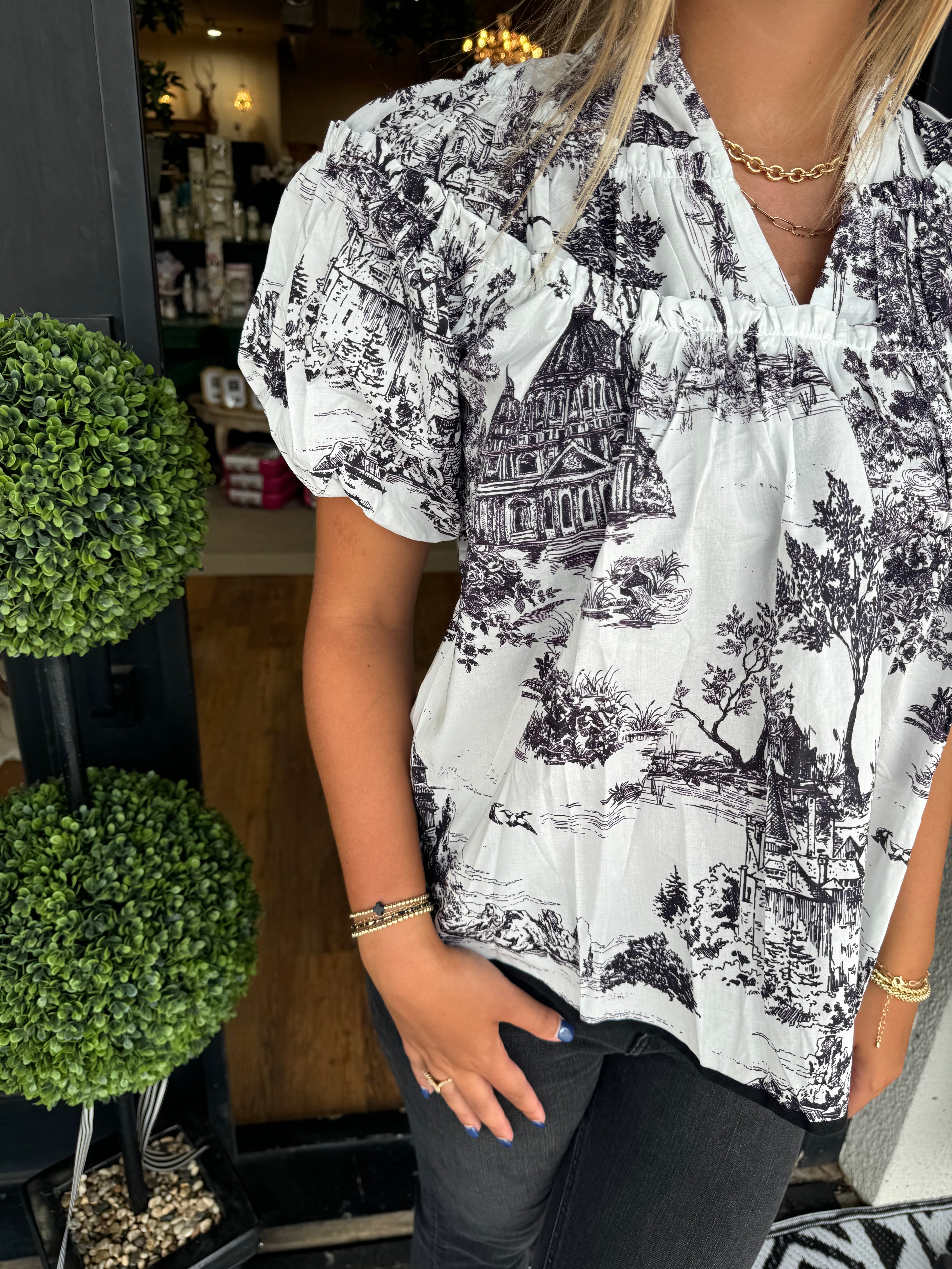 V-neck puff sleeve printed short-sleeved shirt