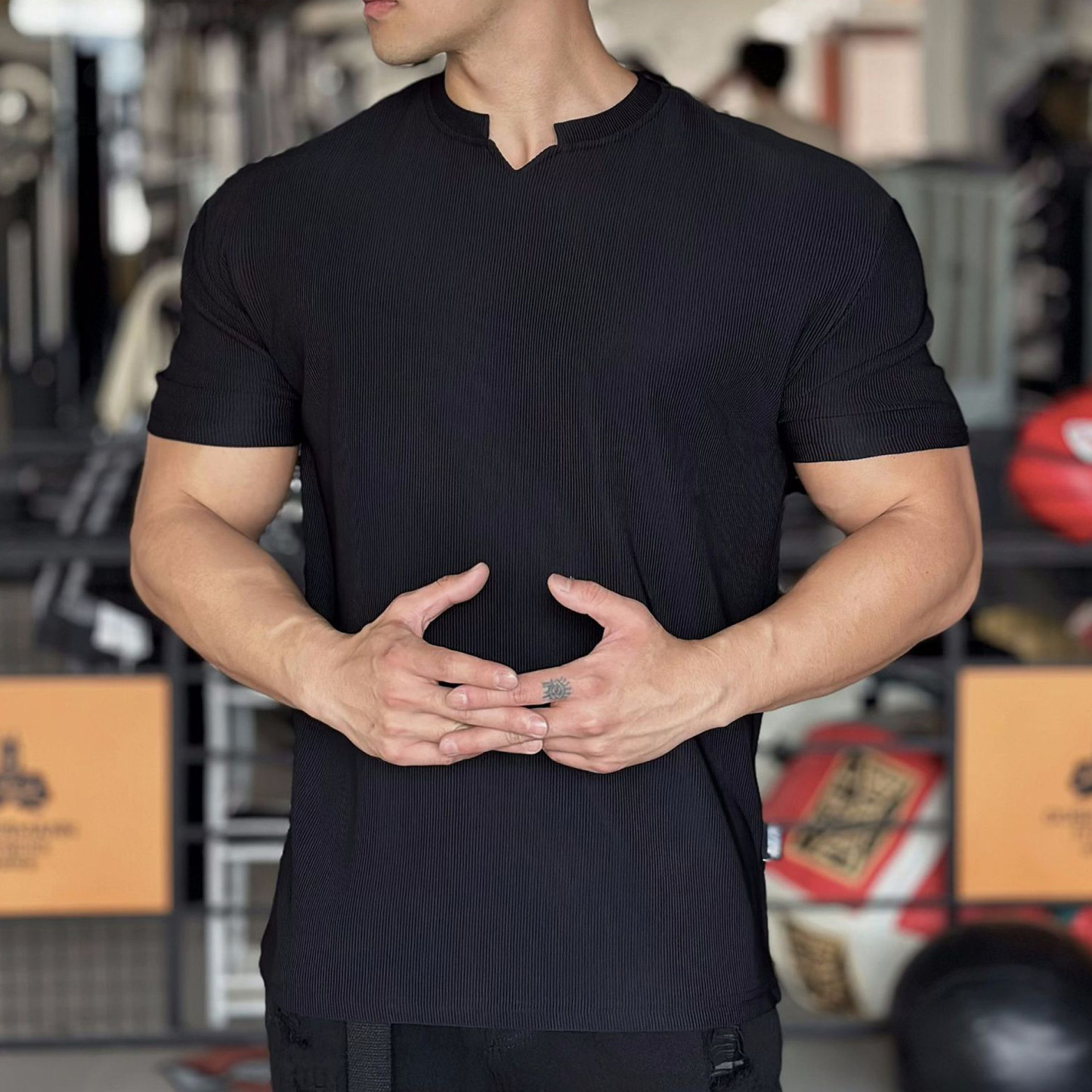 Textured shoulder pads, anti-wrinkle quick-drying fitness wear, sports short-sleeved T-shirt