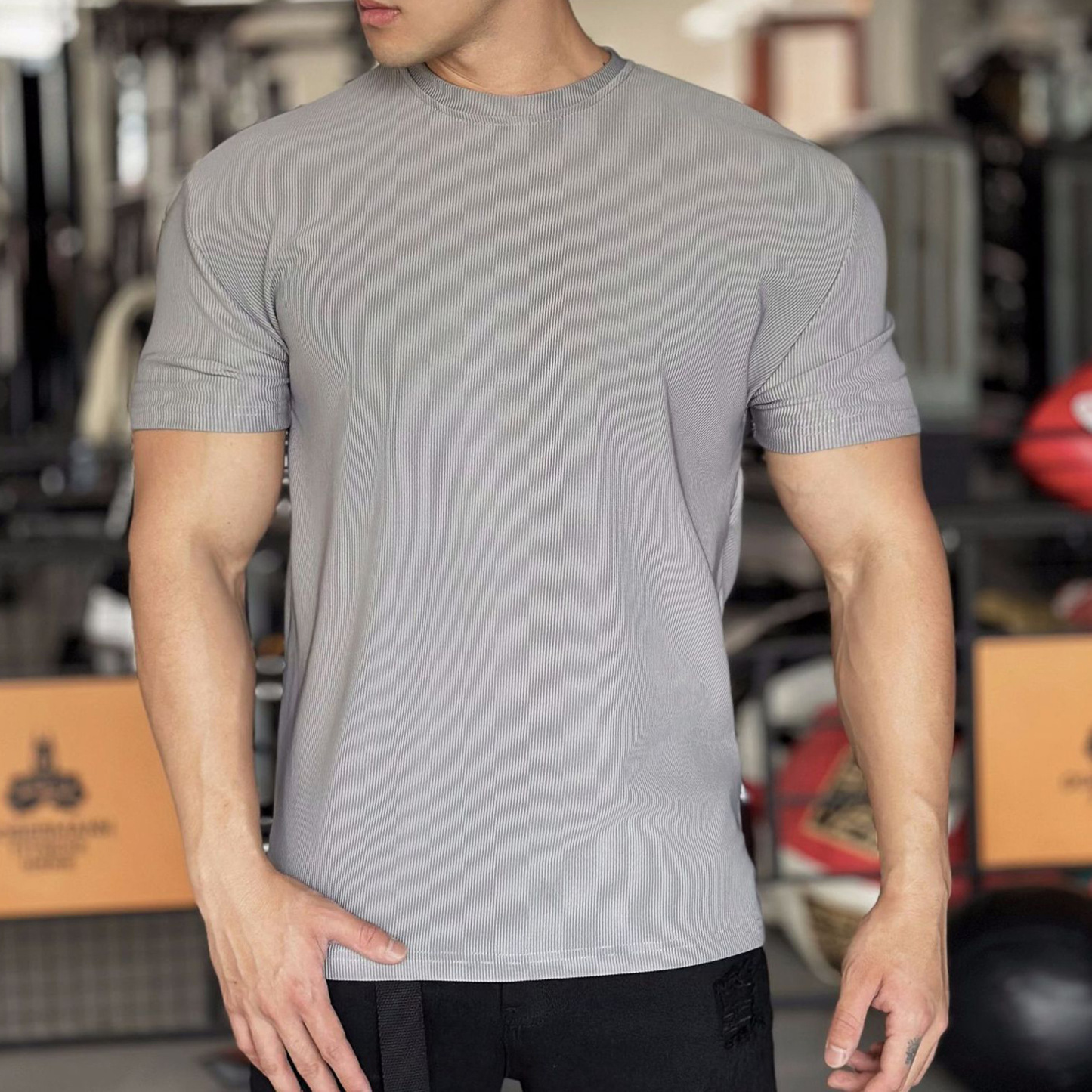 Textured shoulder pads, anti-wrinkle quick-drying fitness wear, sports short-sleeved T-shirt