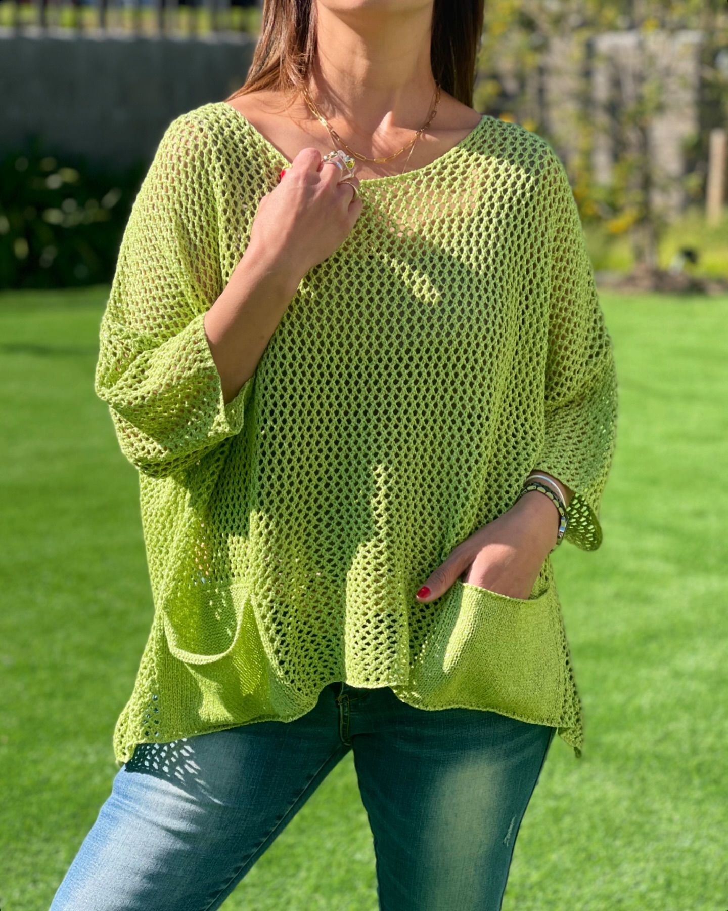 Women's three-quarter sleeve hollow pocket blouse