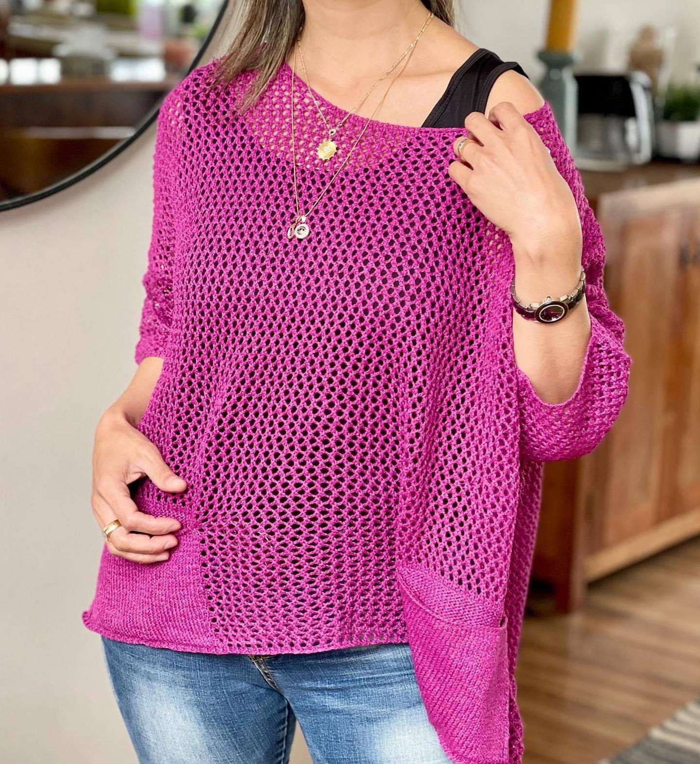 Women's three-quarter sleeve hollow pocket blouse