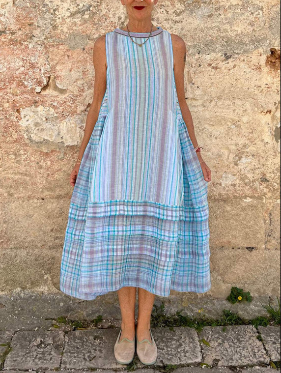 Ladies cotton and linen fresh sleeveless printed dress