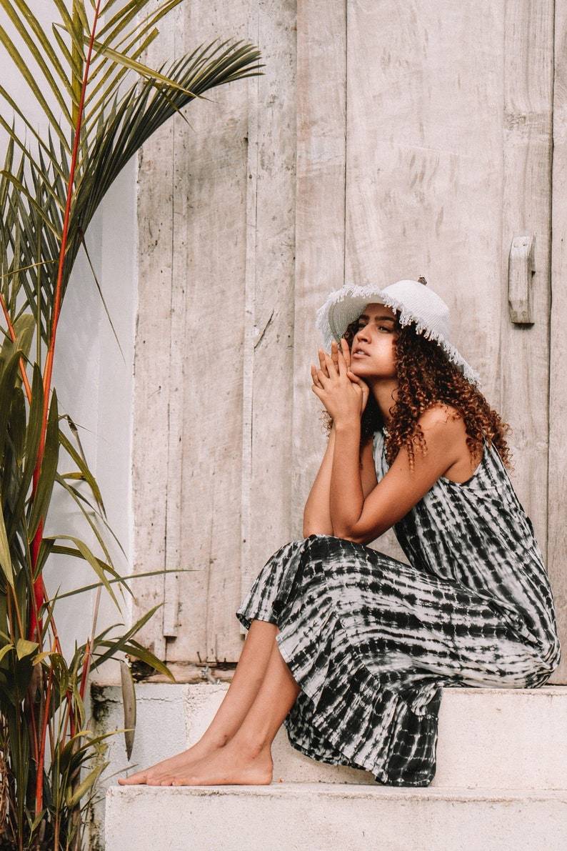 Maxi Tie Dye dress, Loose fit dress with pockets, handmade tie dye kaftan Striped linen