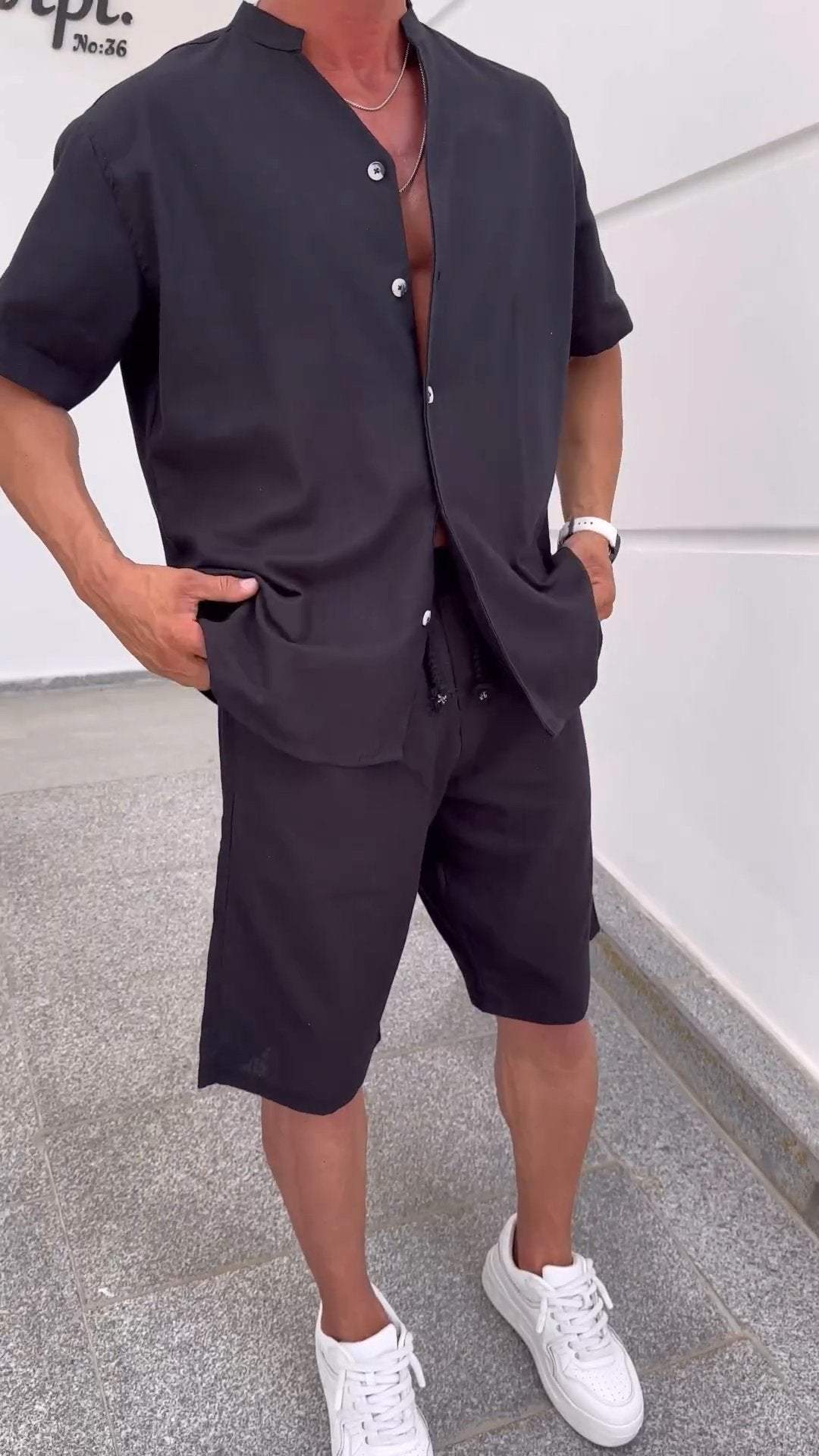 Men's V-neck Short-sleeved Casual Suit
