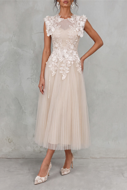 Calla Lace Flower Ruched Midi Dress