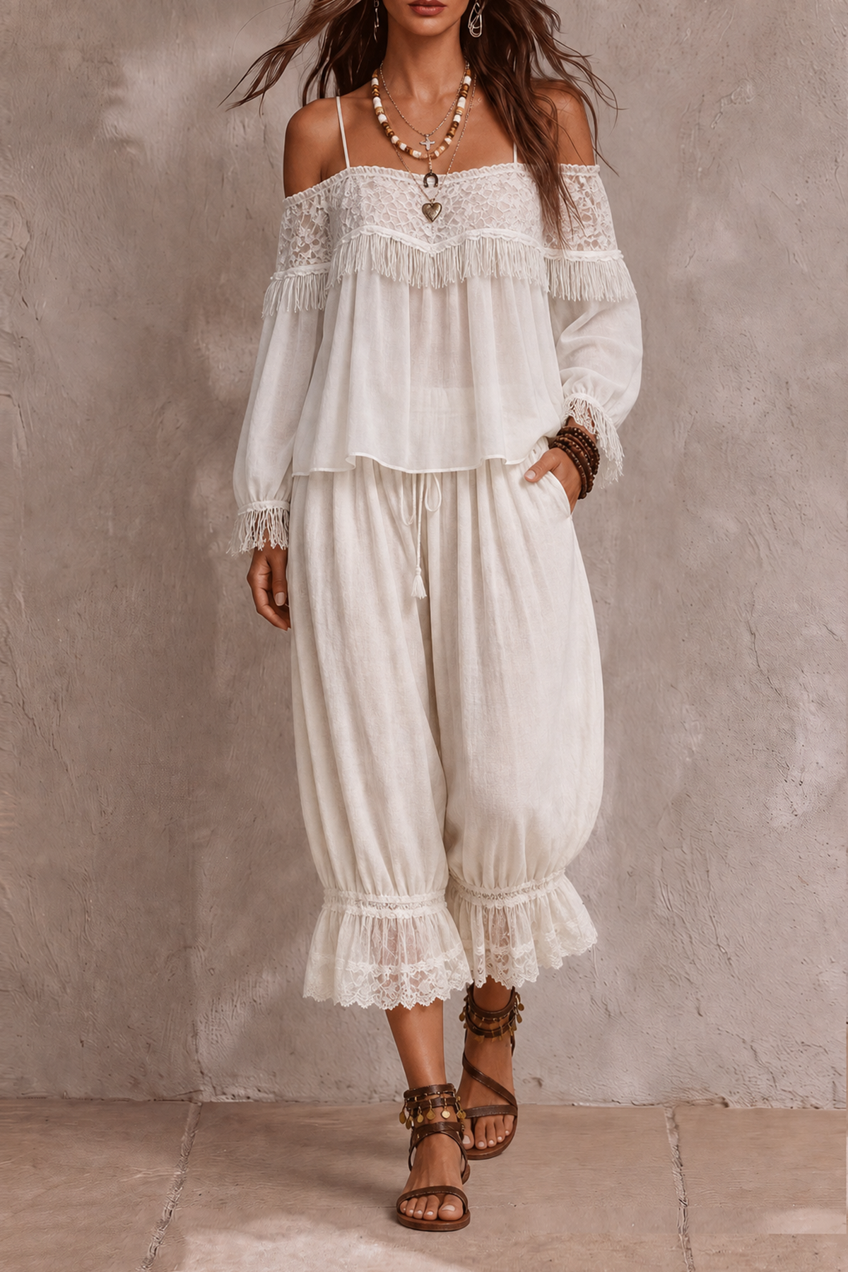 Ceryth Spaghetti Lace Trim Fringe Blouse