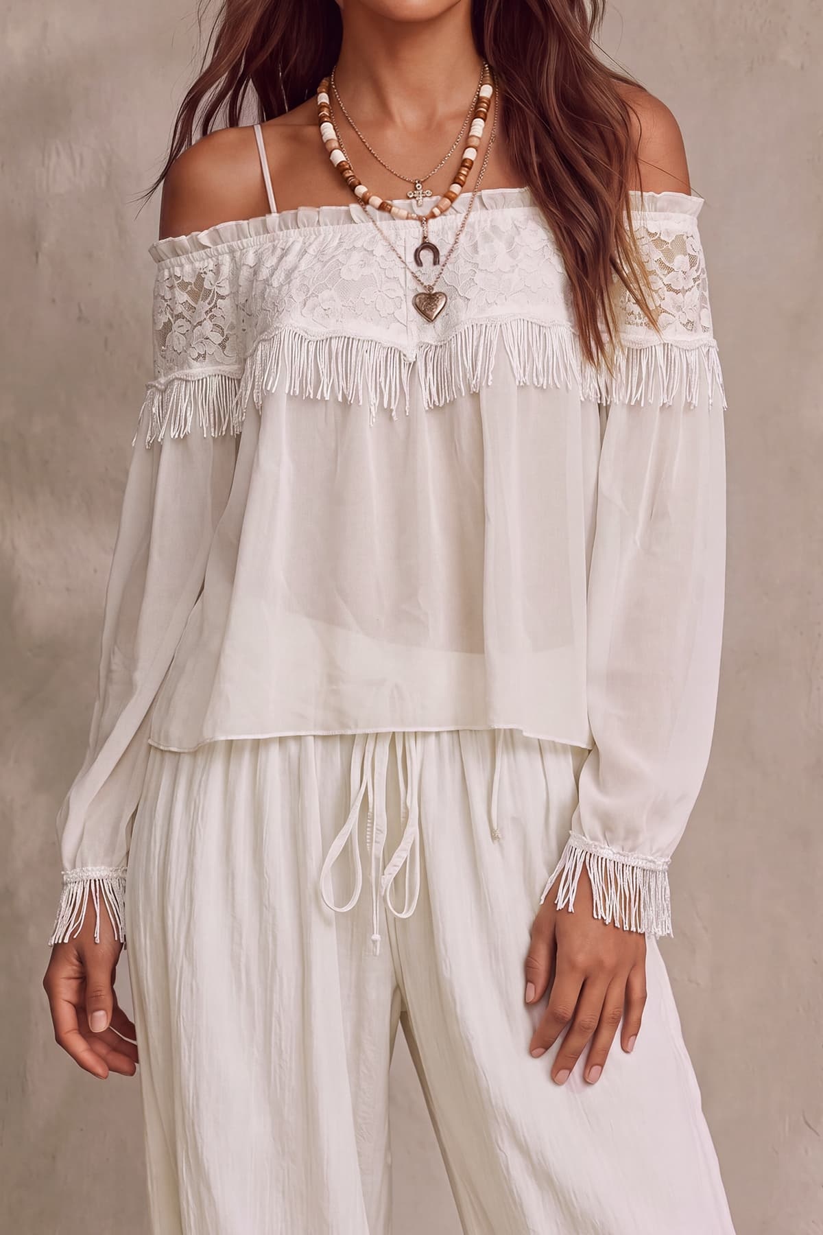 Ceryth Spaghetti Lace Trim Fringe Blouse