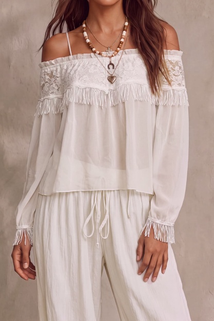 Ceryth Spaghetti Lace Trim Fringe Blouse