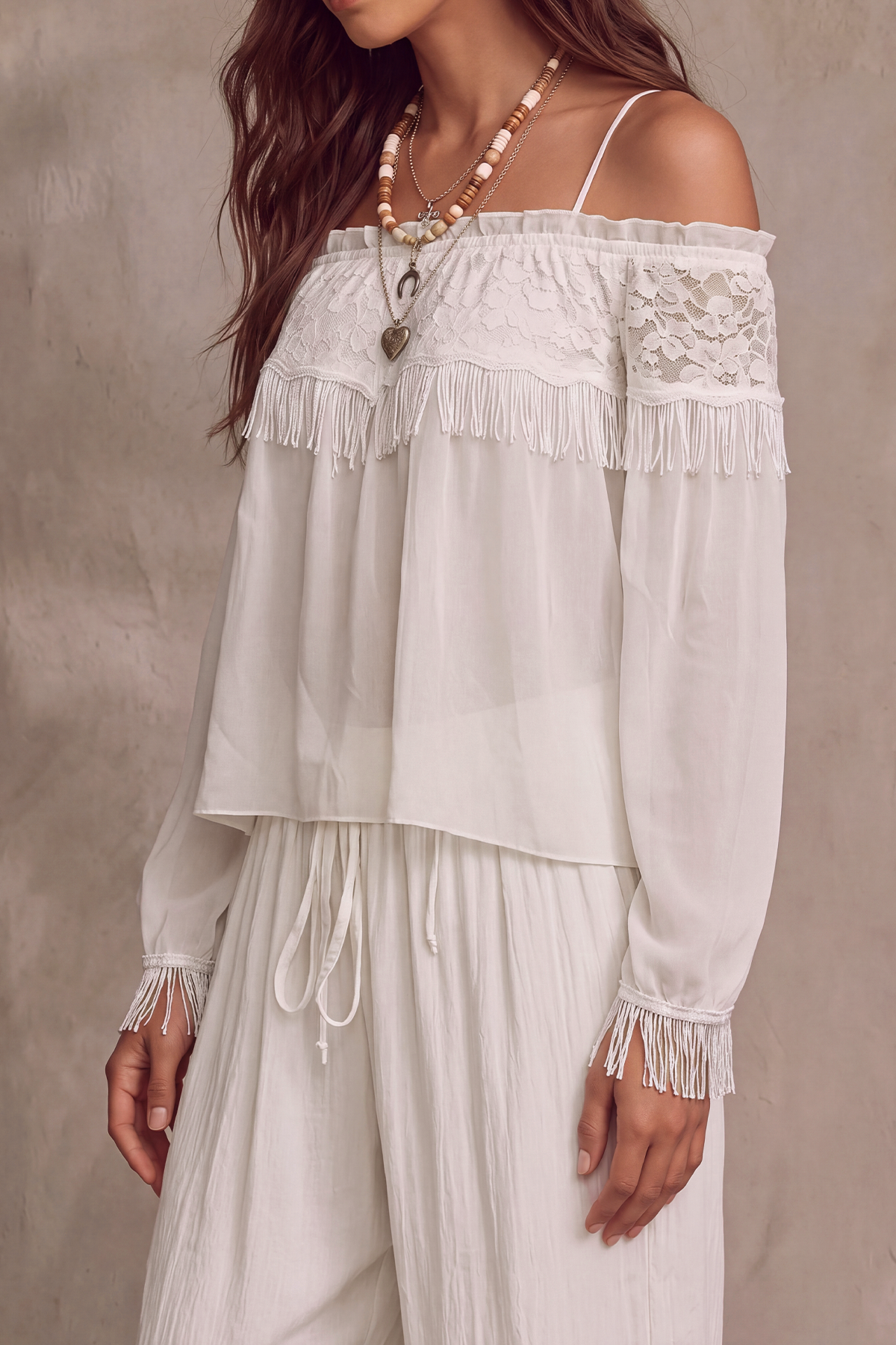 Ceryth Spaghetti Lace Trim Fringe Blouse