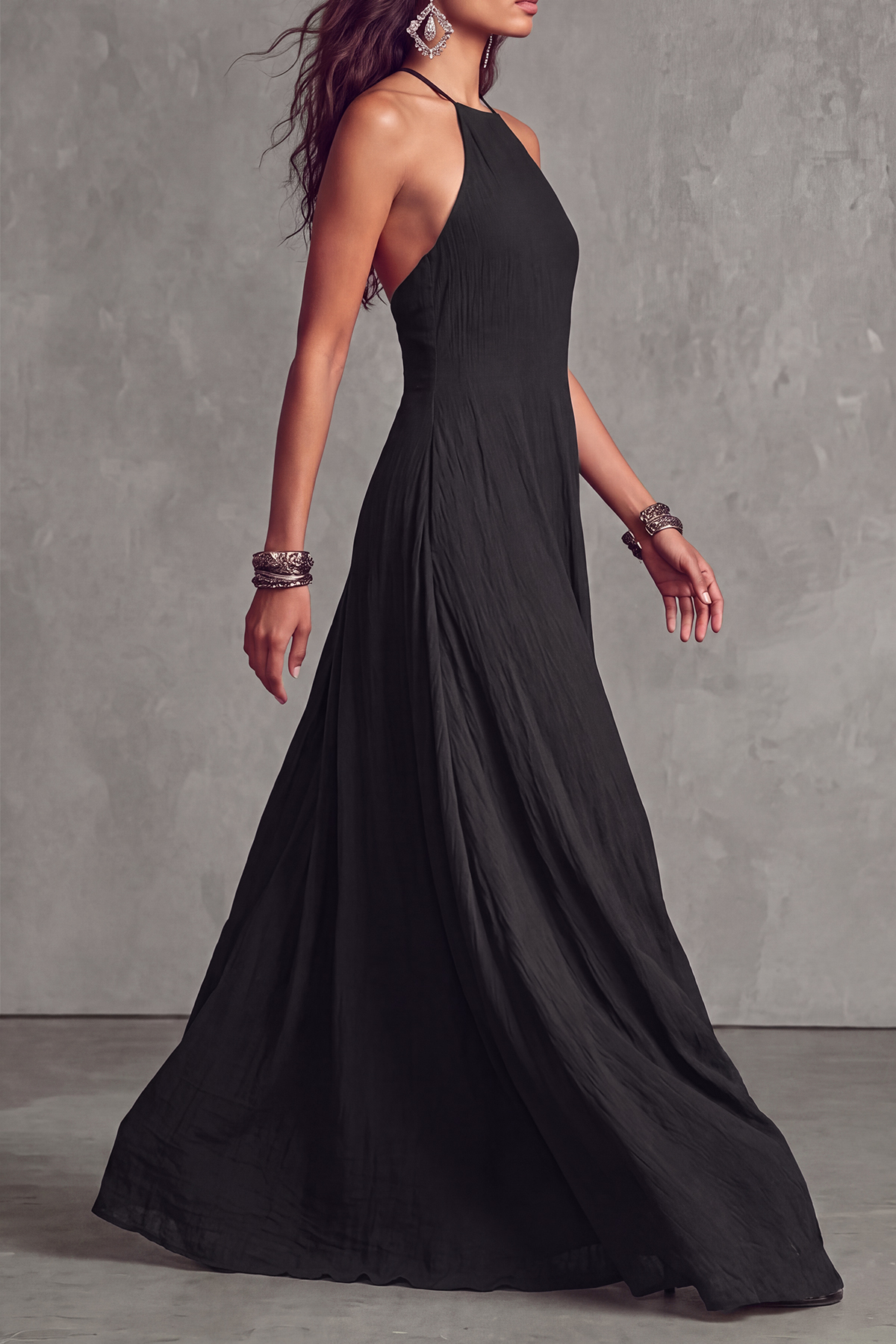 Favenza Halter Neck Backless Maxi Dress