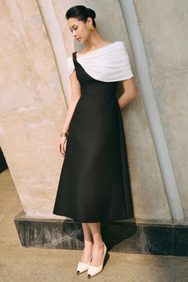 Damaris Asymmetric Shoulder Midi Dress