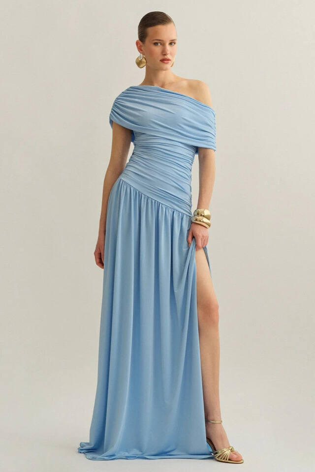  Zinnia Asymmetric Shoulder Ruched Split Maxi Dress In Blue