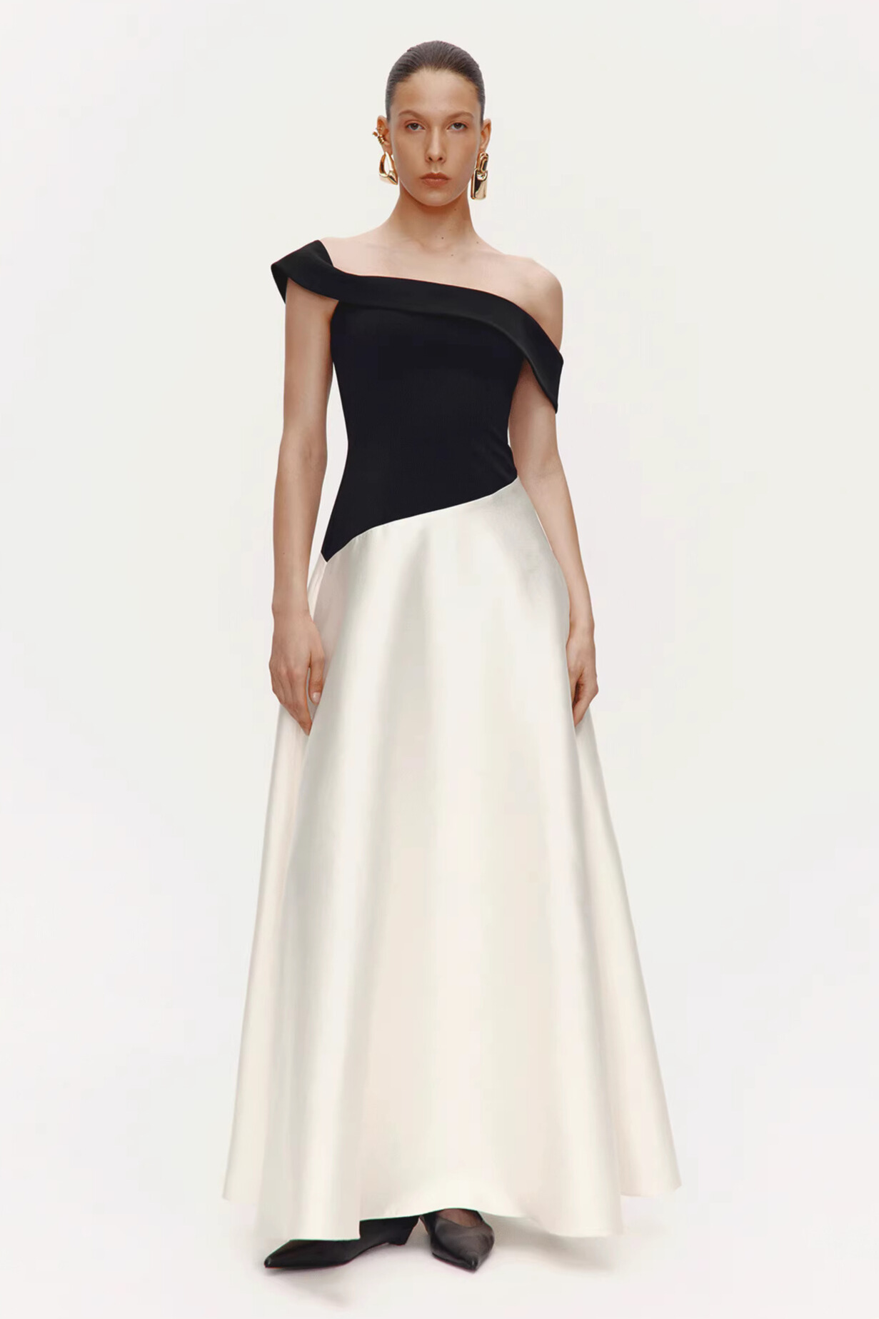 Kayln Asymmetric Shoulder Colorblock Satin Maxi Dress