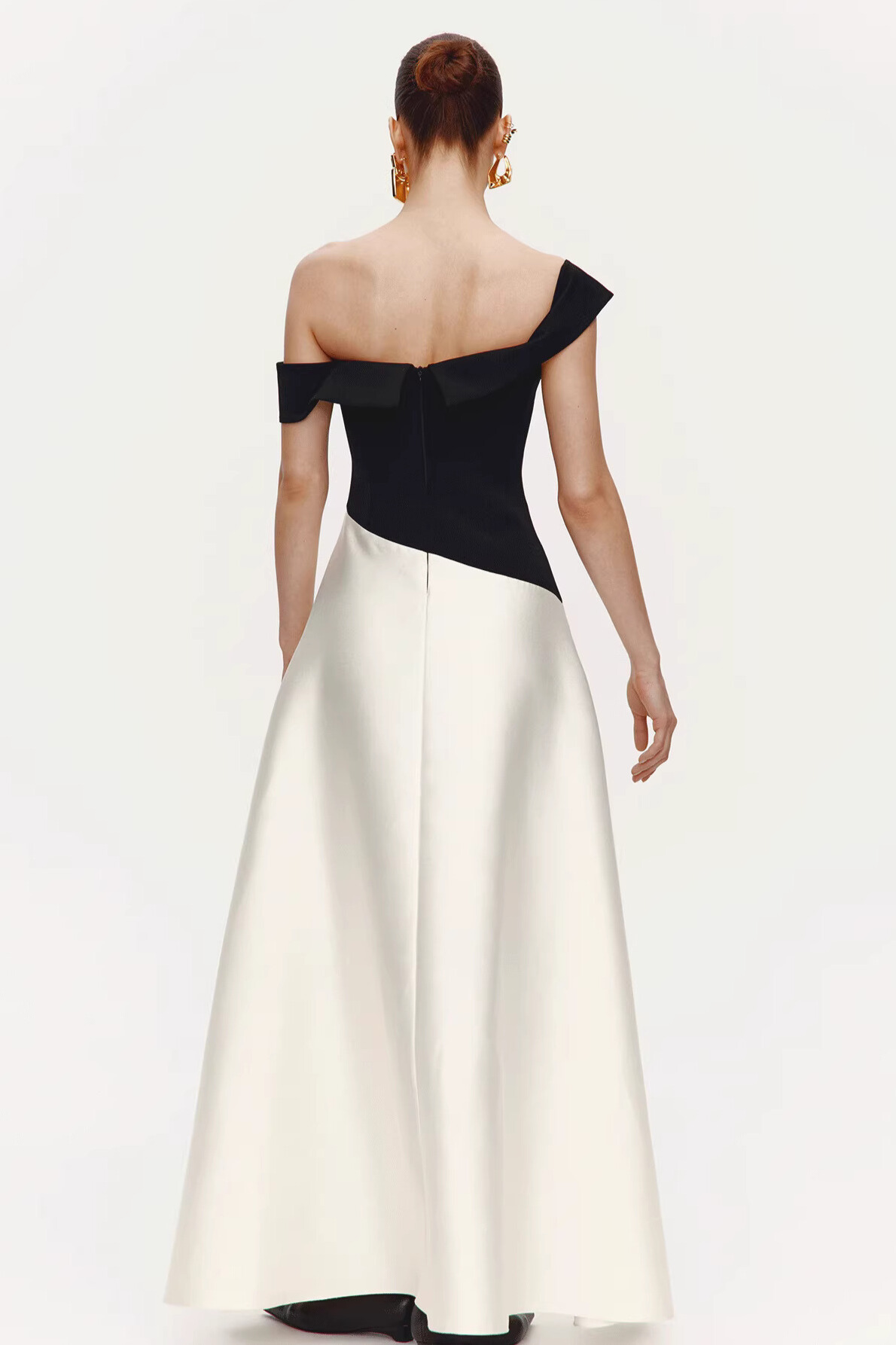 Kayln Asymmetric Shoulder Colorblock Satin Maxi Dress