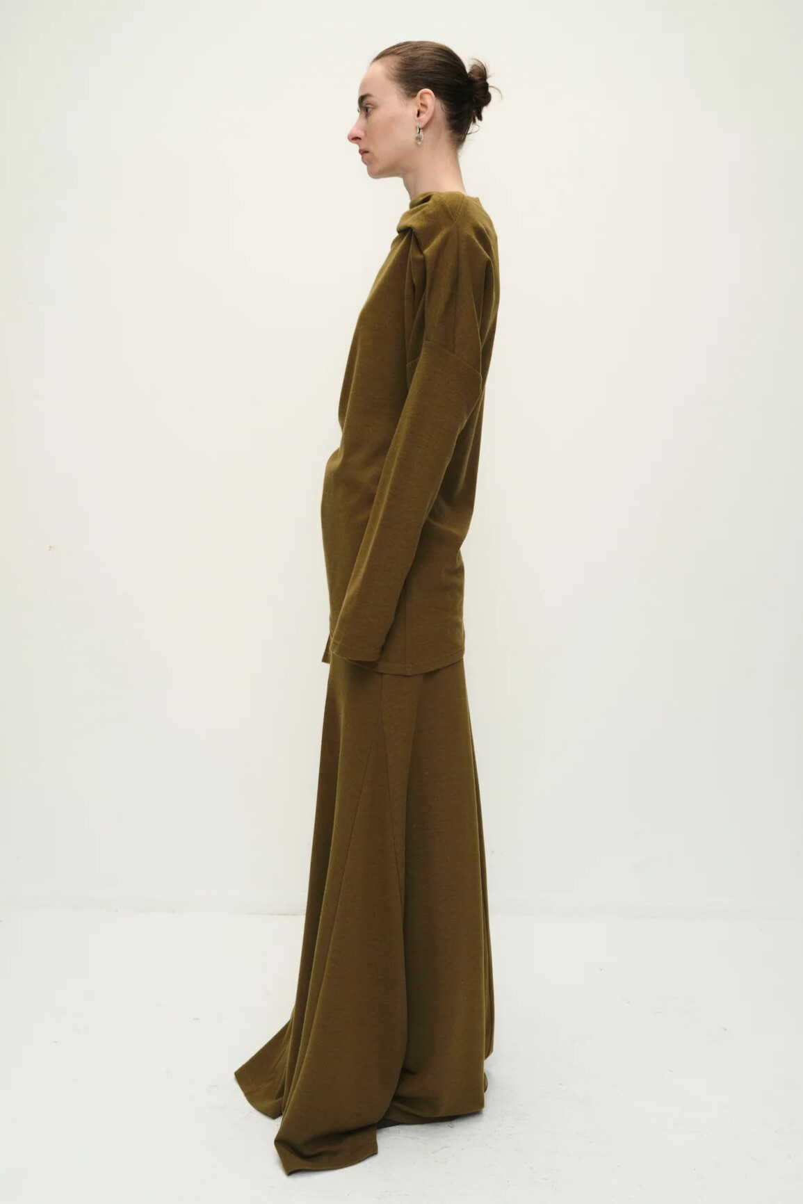 Fidelia Asymmetric Shoulder Long Sleeve Skirt Set In Olive