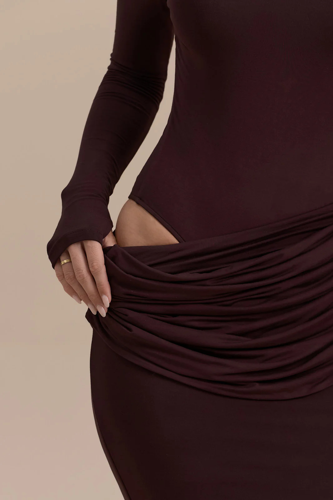 Kestrel Long Sleeve Bodycon Maxi Dress In Dark Brown