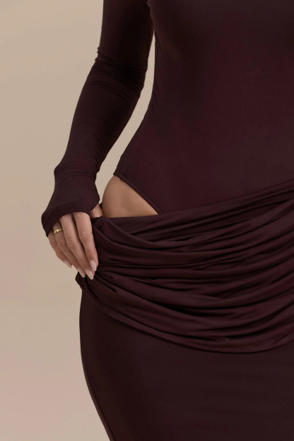 Kestrel Long Sleeve Bodycon Maxi Dress In Dark Brown