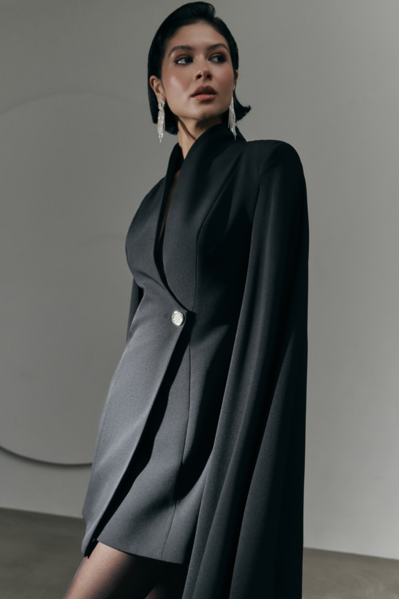 Cinda Cape Sleeve Mini Suit Dress In Black