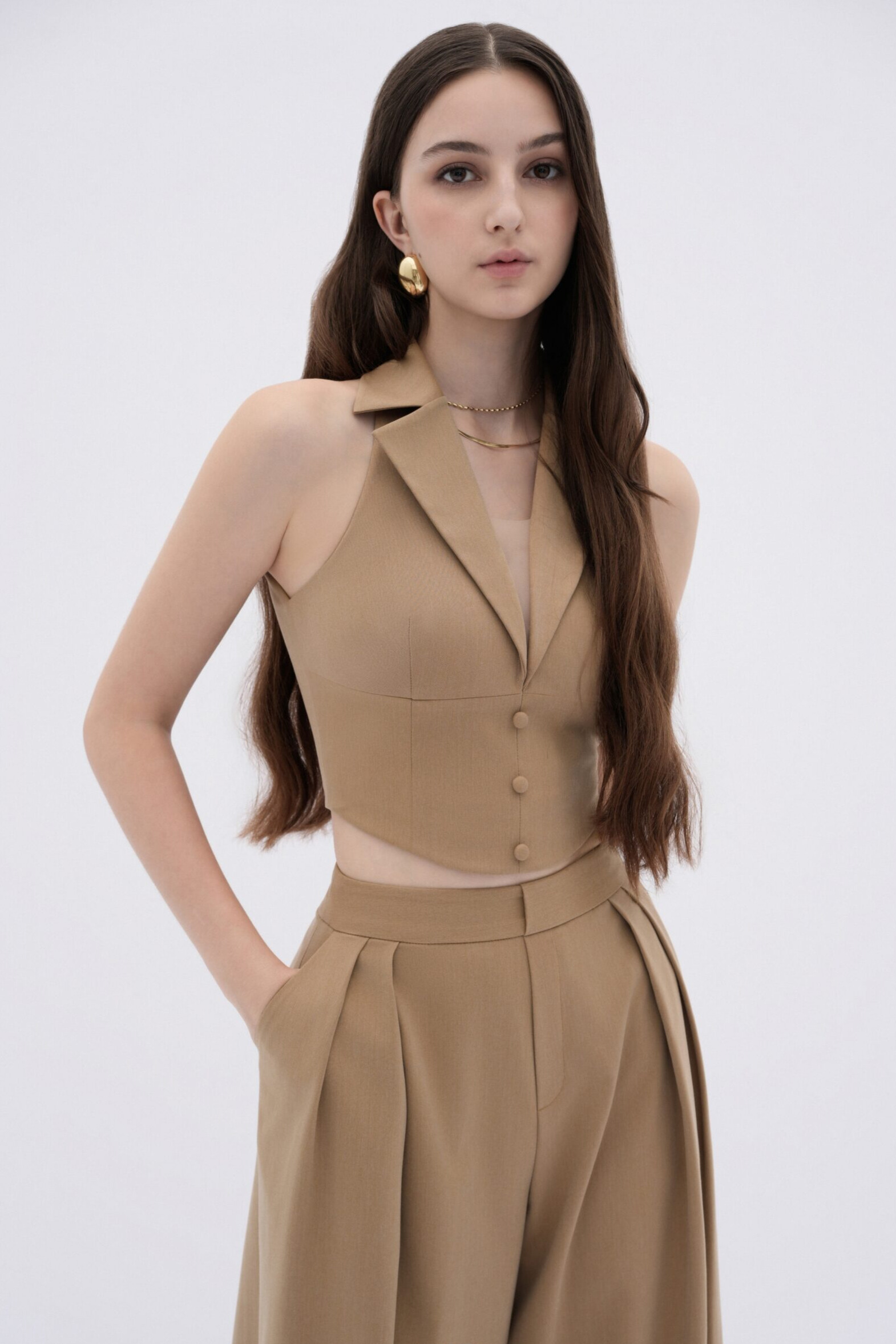 Zelda Sleeveless Folded Collar Pants Set In Khaki