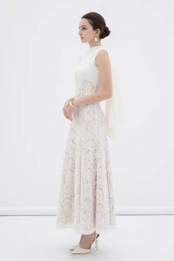 Ularen Sleeveless Flared Lace Maxi Dress In White