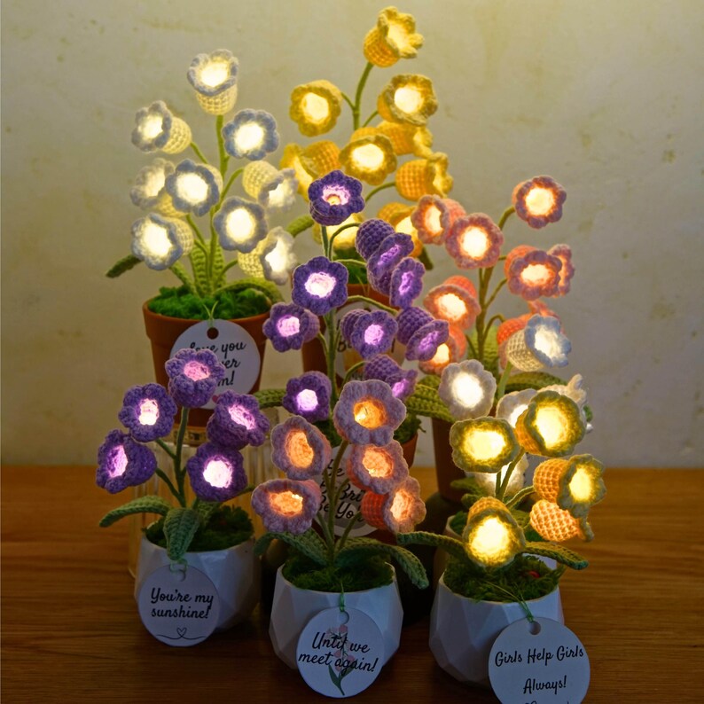 Custom-Made Crocheted Lily Flowers, Handmade Lily-Of-The-Valley Flower Lamps – The Perfect Gift For Couples, Birthdays, Mother's Day, And More.