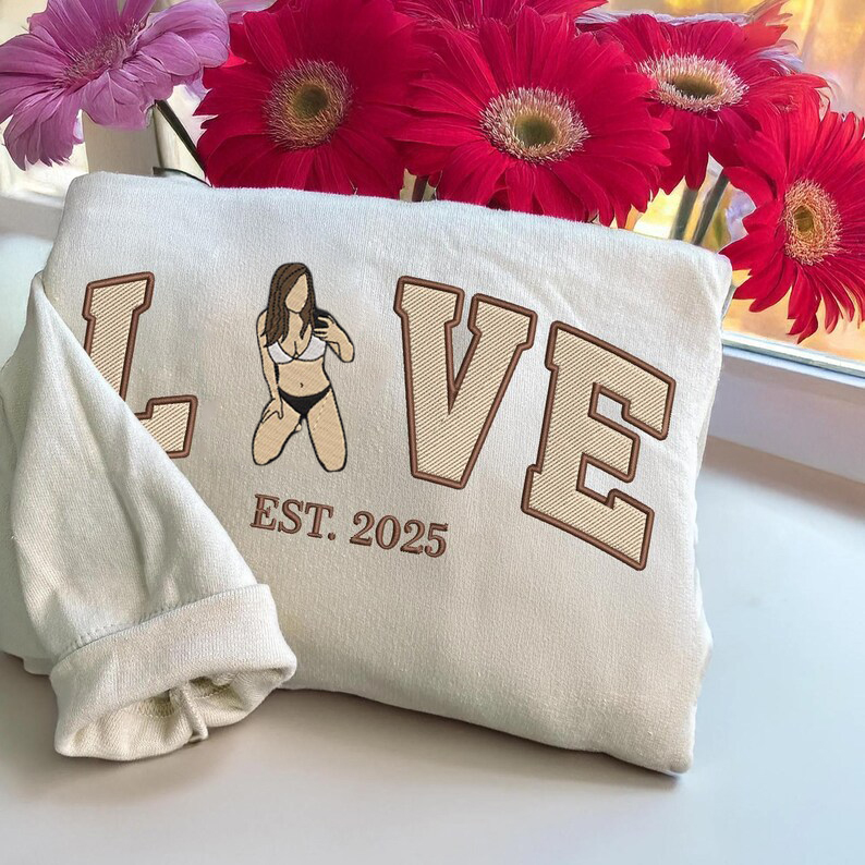 Your Photo, Your Love – Custom Couple Sexy Sweatshirt For A Memorable Valentine’S 💑