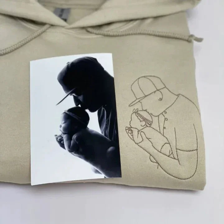 Custom Outline Embroidered Sweatshirt – Upload Your Special Moment Design, the Perfect Gift for Mom, Dad, Couples, and Family!