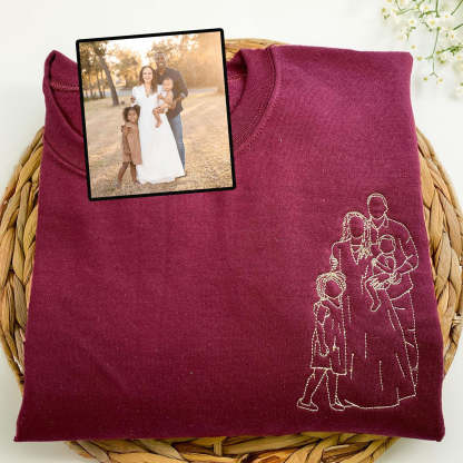 Custom Outline Embroidered Sweatshirt – Upload Your Special Moment Design, the Perfect Gift for Mom, Dad, Couples, and Family!