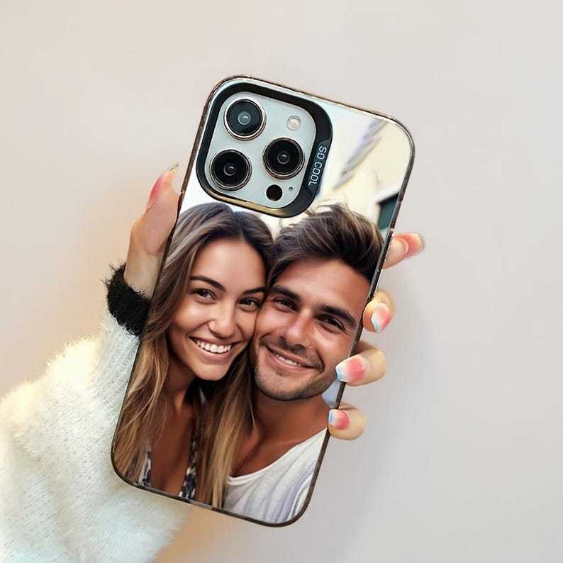 Customizable Phone Cases With Transforming Images Of Couples' Photos