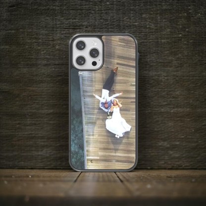 Customizable Phone Cases With Transforming Images Of Couples' Photos
