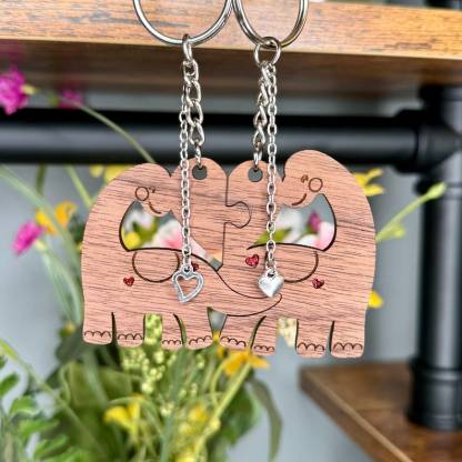 Interlocking Animal Couple Keychains – Personalized Matching Gift
