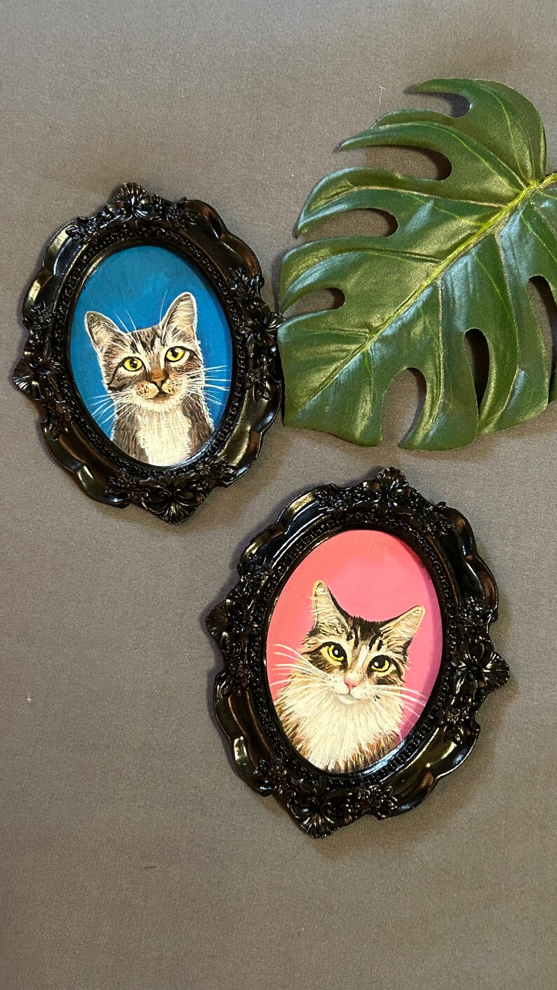Custom Pet Portrait Vintage Mini Ornate Frame