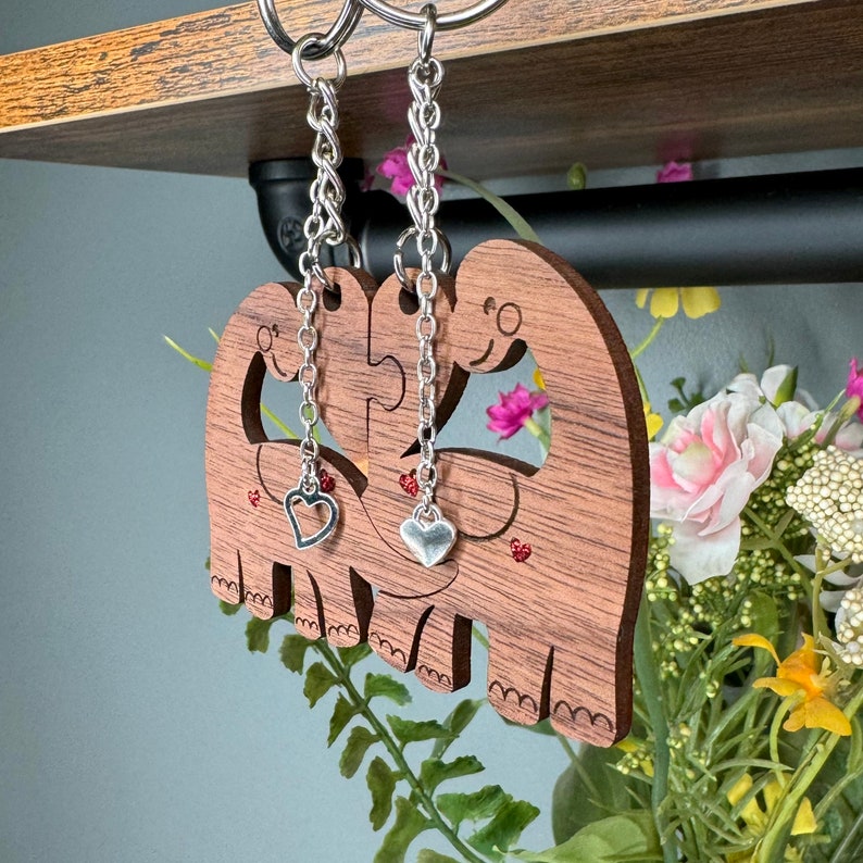 Interlocking Animal Couple Keychains – Personalized Matching Gift