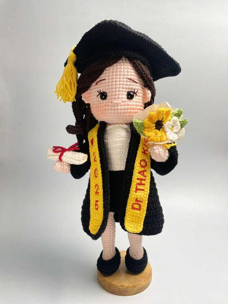 Custom Graduation Girl Crochet Doll – Personalized Graduation Memorial Gift For Her