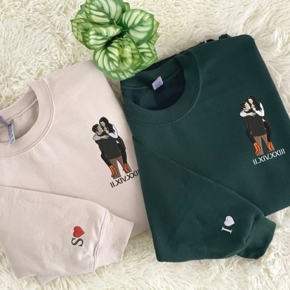 ❤️‍🔥Custom Full Color Embroidered Sweatshirt Portrait Couple/Dad/Mom - Family Gift