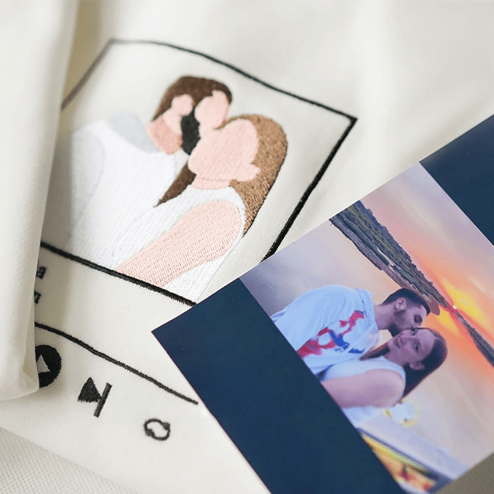 ❤️‍🔥Custom Full Color Embroidered Sweatshirt Portrait Couple/Dad/Mom - Family Gift