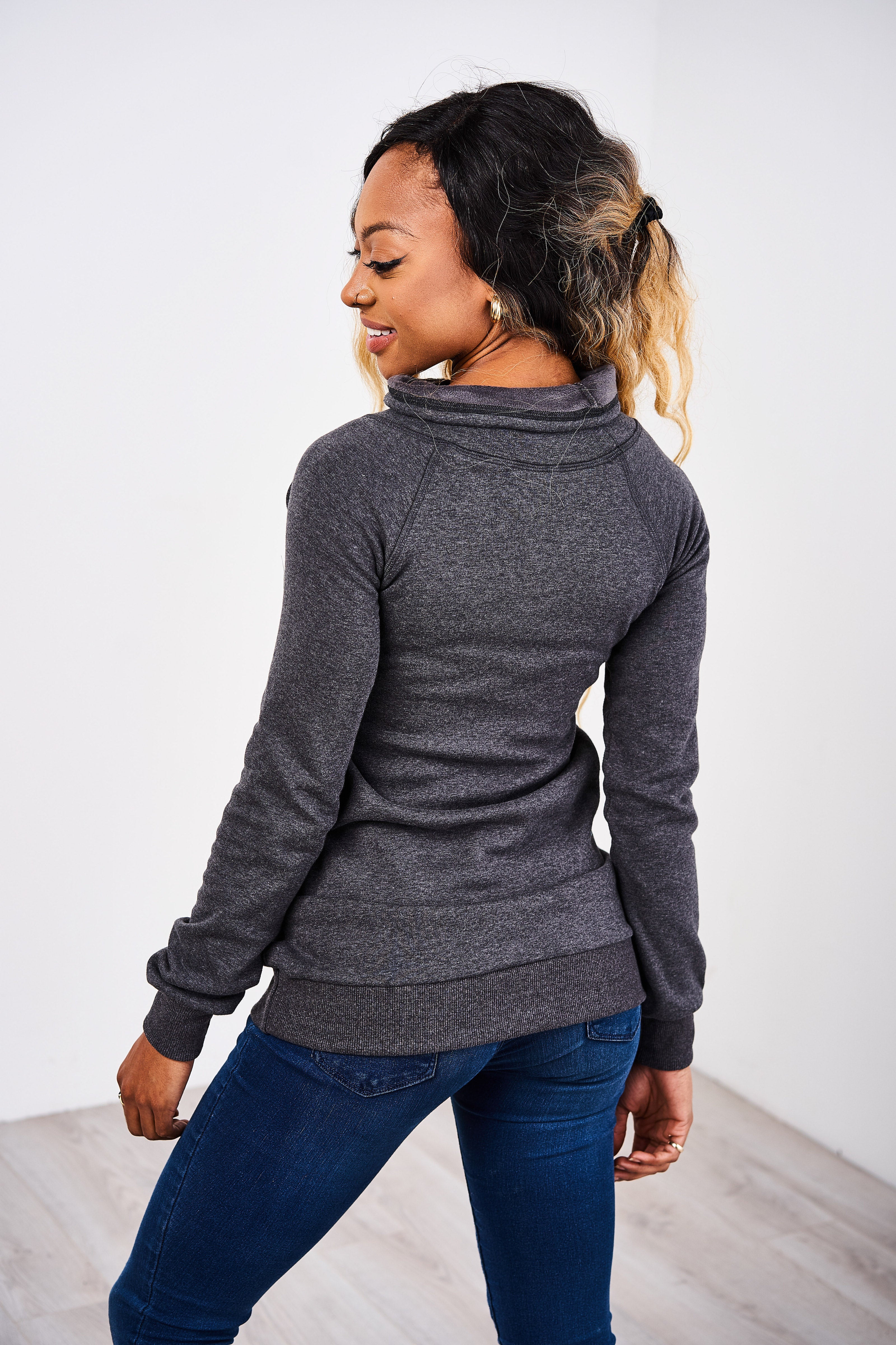 Latched Mama Harbor Snap Nursing Pullover