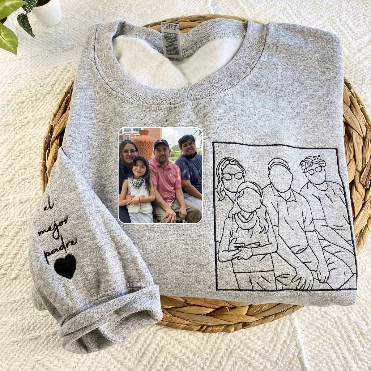 Custom Outline Embroidered Sweatshirt – Upload Your Special Moment Design, the Perfect Gift for Mom, Dad, Couples, and Family!