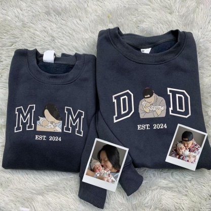 Custom Mom Dad Photo Embroidery sweatshirt, Custom Varsity Embroidered T-shirt, Gift For Mom, Dad