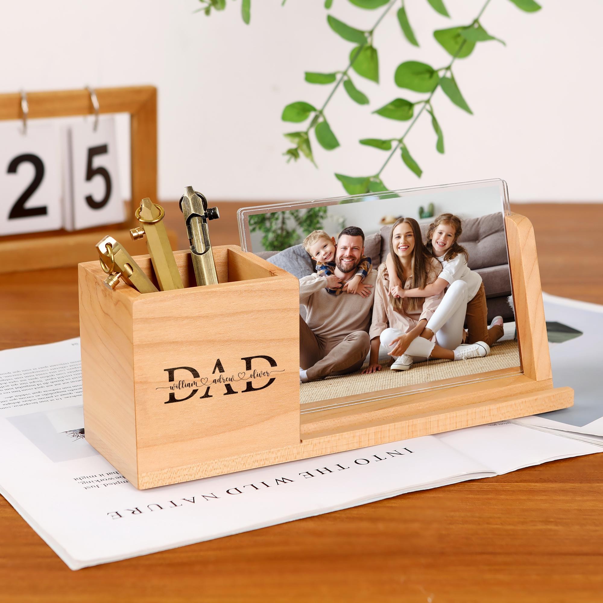 Personalized Wood Pen Holder with Photo Frame - Custom Father's Day Desk Organizer Gift for Dad