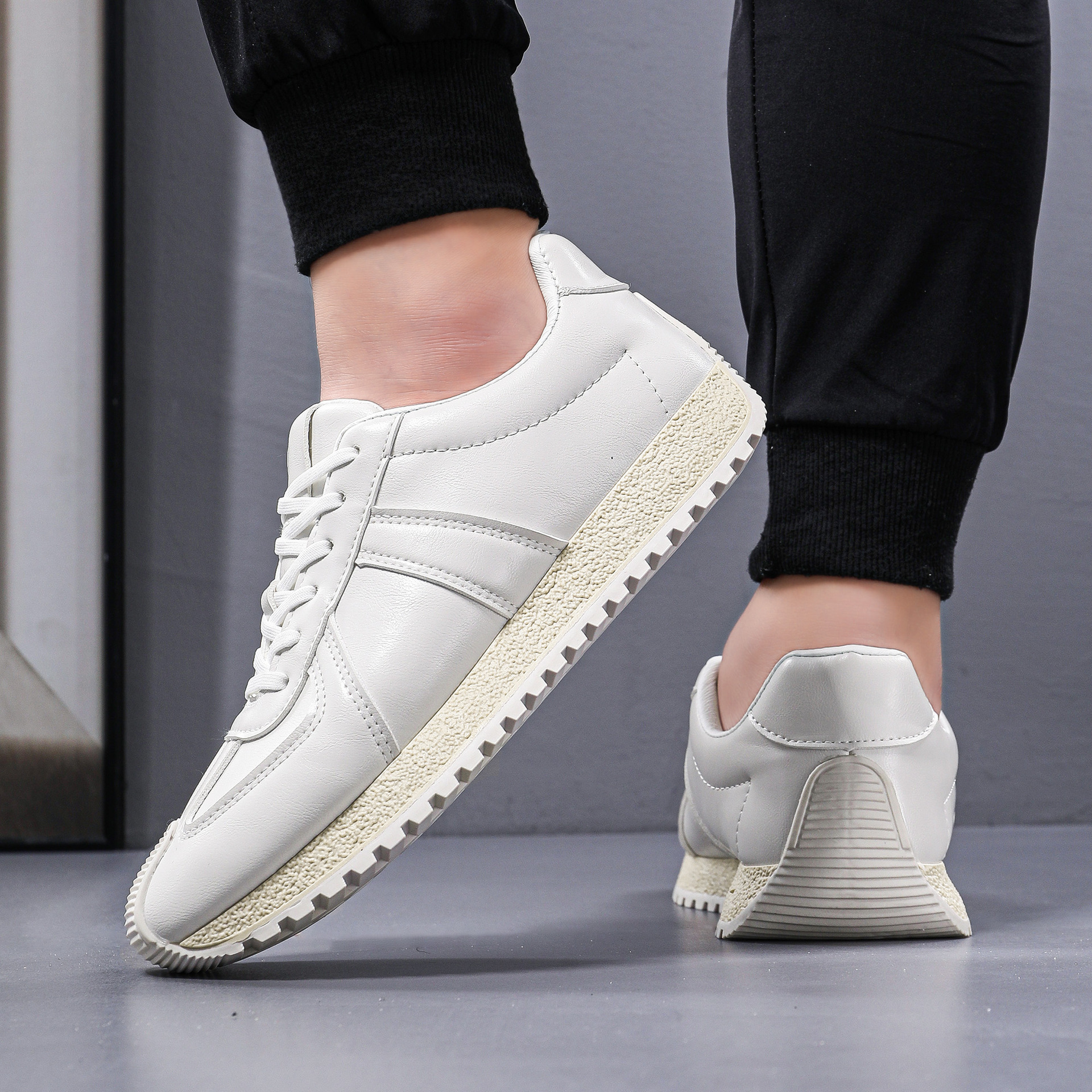 (🎉50% reducere azi, nu ratați) 🐂 Pantofi ortopedici pentru bărbați din piele de vițel australiană 👞Cusuți manual, impermeabili și anti-alunecare ✅Suport arc - mers confortabil