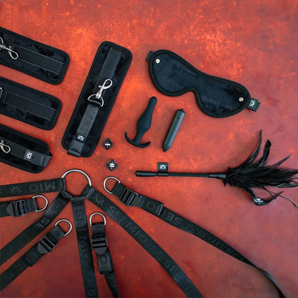 SEI MIO - Complete Surrender - The Ultimate Bed Tether Seduction Set (7 piece)