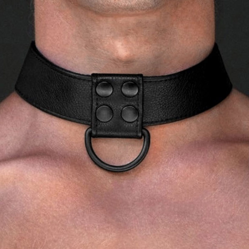 UberKinky Bondage Fetish Black Matt Collar With Leash | UberKinky