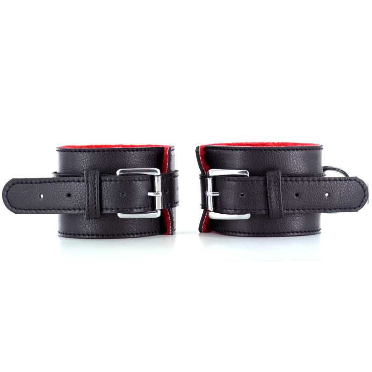 UberKinky Grain Leather Fur Lined Wrist Restraints | UberKinky
